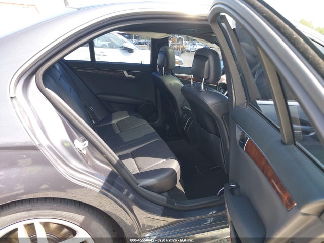 WDDGF8AB2ER317184 Mercedes-Benz C 300 Sport 4matic