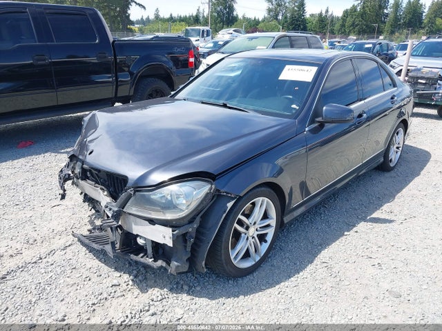 WDDGF8AB2ER317184 Mercedes-Benz C 300 Sport 4matic