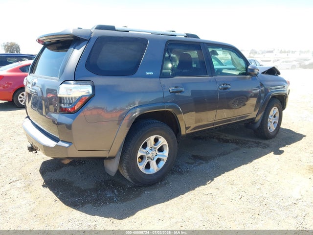 Toyota 4RUNNER SR5 2020 JTEZU5JR9L5218561 Image 4