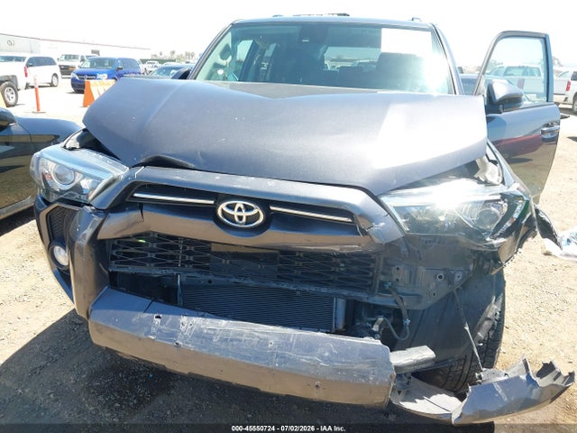Toyota 4RUNNER SR5 2020 JTEZU5JR9L5218561 Image 6