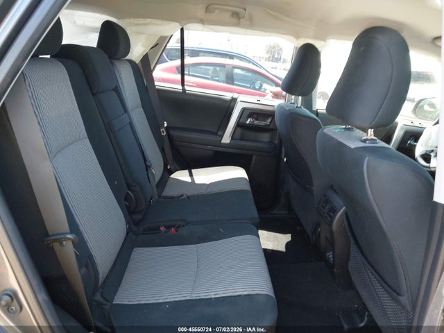 Toyota 4RUNNER SR5 2020 JTEZU5JR9L5218561 Image 8