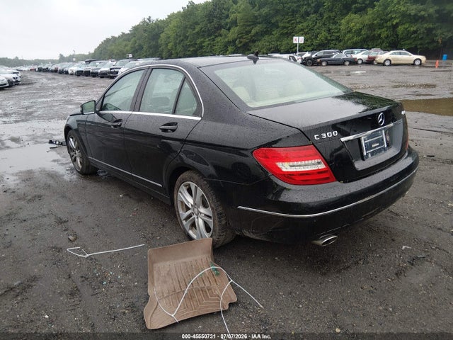 Продаж на аукціоні авто 2014 Mercedes-benz C 300 Luxury 4matic, vin: WDDGF8AB9EG225520, номер лоту: 45550731