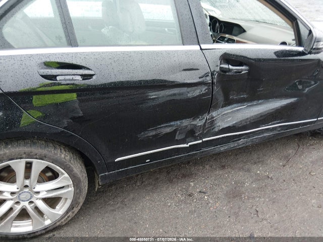 Продаж на аукціоні авто 2014 Mercedes-benz C 300 Luxury 4matic, vin: WDDGF8AB9EG225520, номер лоту: 45550731