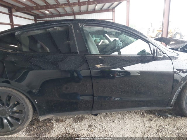 45550842 :رقم المزاد ، 7SAYGDEF1PF804874 vin ، 2023 Tesla Model Y Performance Dual Motor All-wheel Drive مزاد بيع