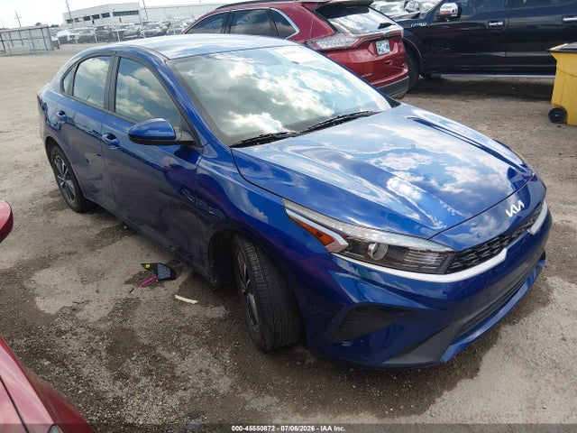 2024 Kia Forte Lxs მანქანა იყიდება აუქციონზე, vin: 3KPF24AD6RE768390, აუქციონის ნომერი: 45550872