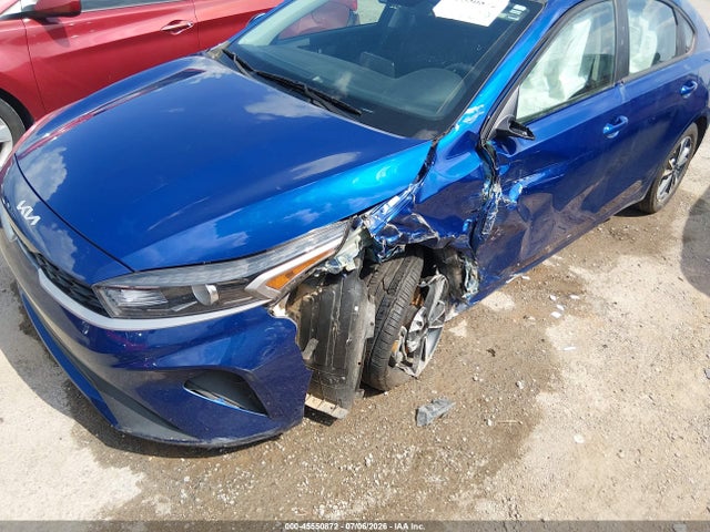 2024 Kia Forte Lxs მანქანა იყიდება აუქციონზე, vin: 3KPF24AD6RE768390, აუქციონის ნომერი: 45550872