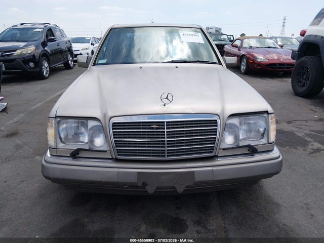 Продажа на аукционе авто 1994 Mercedes-benz E 420, vin: WDBEA34EXRC118786, номер лота: 45550902