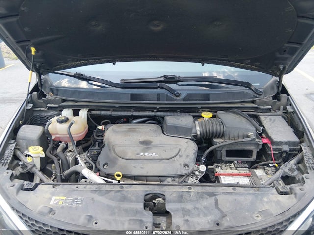 45550911 :رقم المزاد ، 2C4RC1DG4HR512986 vin ، 2017 Chrysler Pacifica Touring مزاد بيع