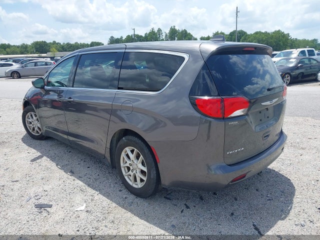 45550911 :رقم المزاد ، 2C4RC1DG4HR512986 vin ، 2017 Chrysler Pacifica Touring مزاد بيع