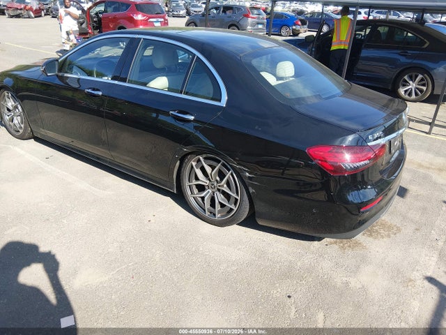 45550936 :رقم المزاد ، W1KZF8EBXMA999828 vin ، 2021 Mercedes-benz E 350 4matic مزاد بيع