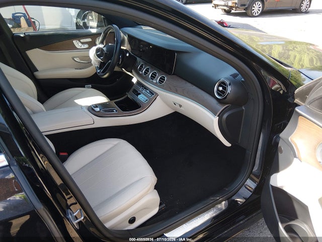 45550936 :رقم المزاد ، W1KZF8EBXMA999828 vin ، 2021 Mercedes-benz E 350 4matic مزاد بيع