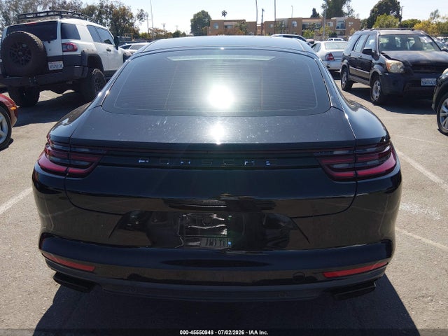 WP0AA2A74JL104032 Porsche PANAMERA 4