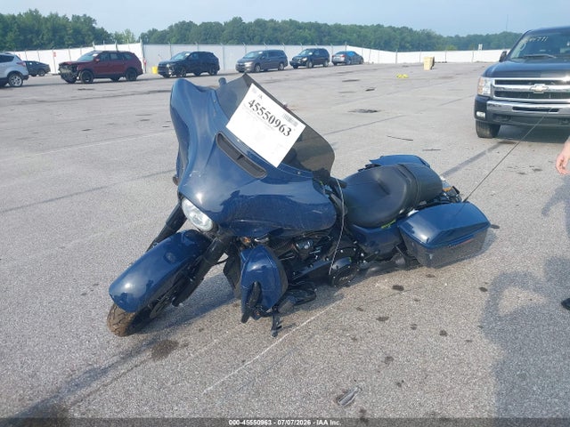 Harley-Davidson FLHXS 2019 1HD1KRP13KB672268 Image 2