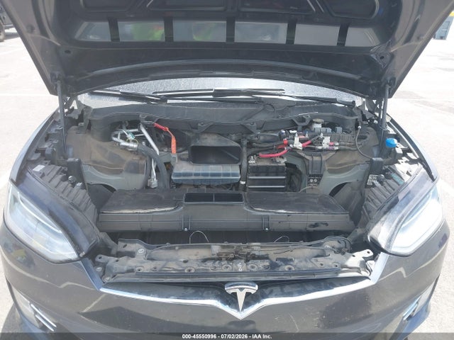 Tesla Model X 60d/70d/75d/90d/p100d 2016 5YJXCBE27GF015392 Image 10