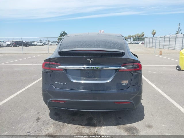 Tesla Model X 60d/70d/75d/90d/p100d 2016 5YJXCBE27GF015392 Image 17