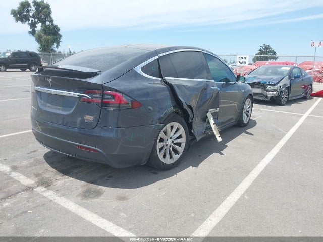 Tesla Model X 60d/70d/75d/90d/p100d 2016 5YJXCBE27GF015392 Image 4