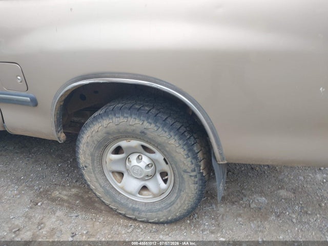 Aukcja sprzedaży 2002 Toyota Tundra Sr5 V8, vin: 5TBBT44172S296315, numer aukcji: 45551012
