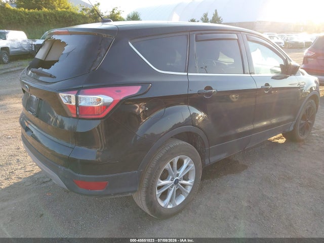 1FMCU9G95HUC52496 Ford ESCAPE SE