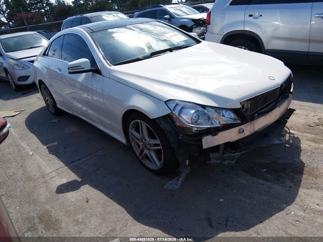 45551028 :رقم المزاد ، WDDKJ7CB7BF065669 vin ، 2011 Mercedes-benz E 550 مزاد بيع