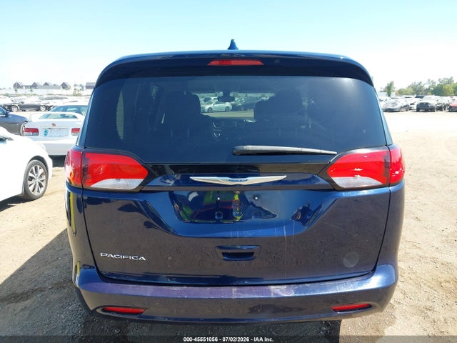 Auction sale of the 2017 Chrysler Pacifica Touring, vin: 2C4RC1DG3HR756693, lot number: 45551056