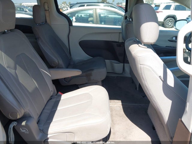Chrysler Pacifica Touring 2017 2C4RC1DG3HR756693 Image 8