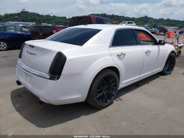 45551089 :رقم المزاد ، 2C3CA6CT8BH528326 vin ، 2011 Chrysler 300c مزاد بيع