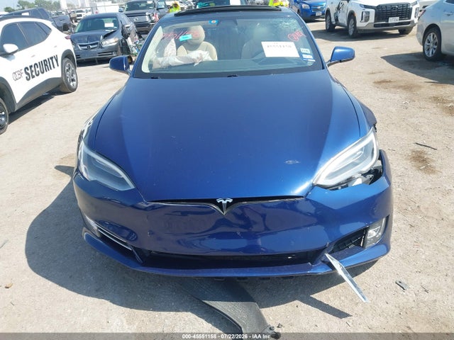 Продажа на аукционе авто 2017 Tesla Model S 60/75, vin: 5YJSA1E18HF188678, номер лота: 45551158