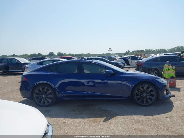 Продажа на аукционе авто 2017 Tesla Model S 60/75, vin: 5YJSA1E18HF188678, номер лота: 45551158