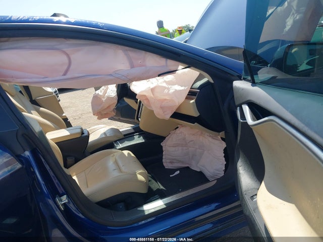 Продажа на аукционе авто 2017 Tesla Model S 60/75, vin: 5YJSA1E18HF188678, номер лота: 45551158