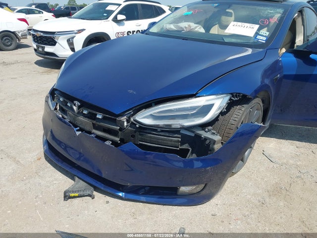 Продажа на аукционе авто 2017 Tesla Model S 60/75, vin: 5YJSA1E18HF188678, номер лота: 45551158