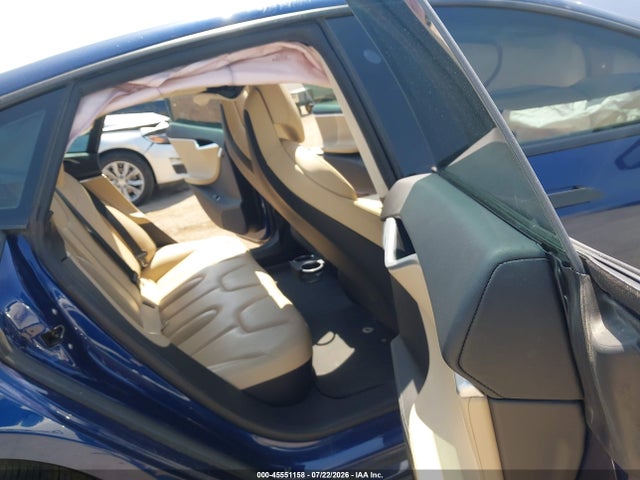 Продажа на аукционе авто 2017 Tesla Model S 60/75, vin: 5YJSA1E18HF188678, номер лота: 45551158