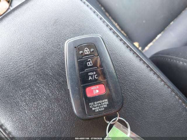 Toyota Prius Prime Premium 2018 JTDKARFP9J3090215 Image 11