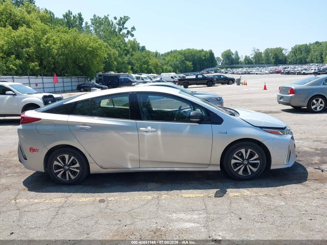 Toyota Prius Prime Premium 2018 JTDKARFP9J3090215 Image 13