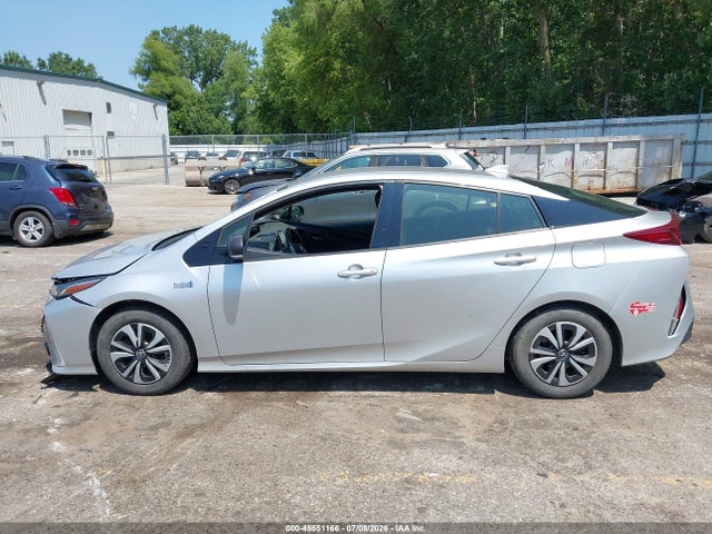 Toyota Prius Prime Premium 2018 JTDKARFP9J3090215 Image 14