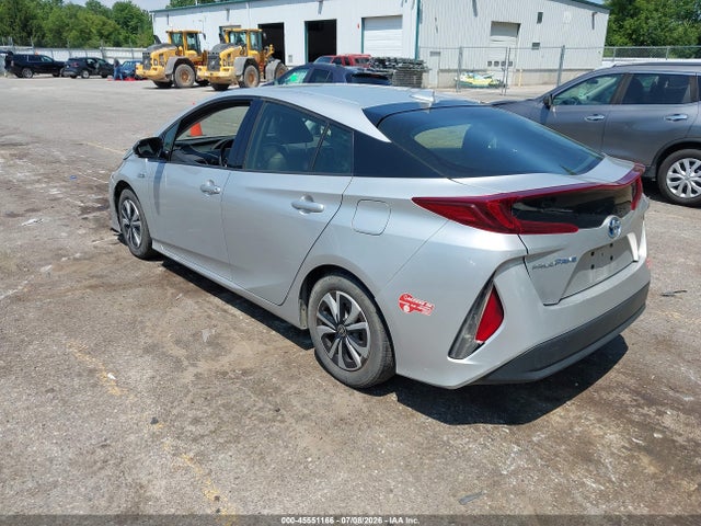 Toyota Prius Prime Premium 2018 JTDKARFP9J3090215 Image 3