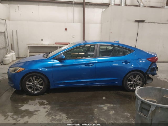 5NPD84LF1JH233195 Hyundai ELANTRA SEL