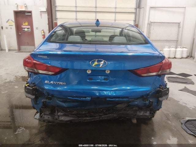 5NPD84LF1JH233195 Hyundai ELANTRA SEL