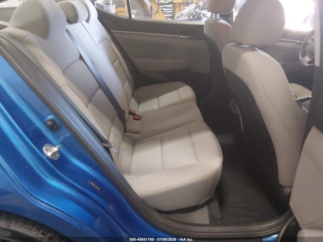 5NPD84LF1JH233195 Hyundai ELANTRA SEL