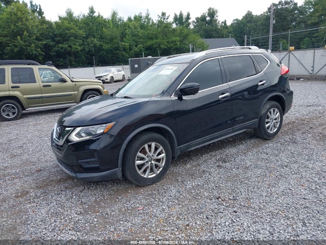 45551206 :رقم المزاد ، KNMAT2MV8HP502528 vin ، 2017 Nissan Rogue Sv مزاد بيع