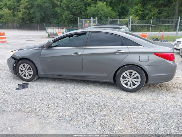 2013 Hyundai Sonata Gls მანქანა იყიდება აუქციონზე, vin: 5NPEB4AC3DH570633, აუქციონის ნომერი: 45551207