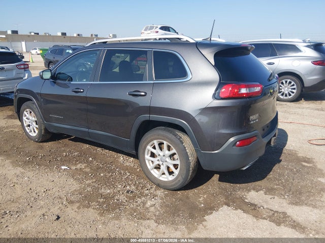 1C4PJMCS9HW626011 Jeep Cherokee Latitude