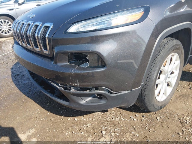 1C4PJMCS9HW626011 Jeep Cherokee Latitude