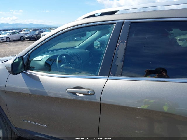 Jeep Cherokee Latitude 4x4 2019 1C4PJMCB5KD440243 Image 12