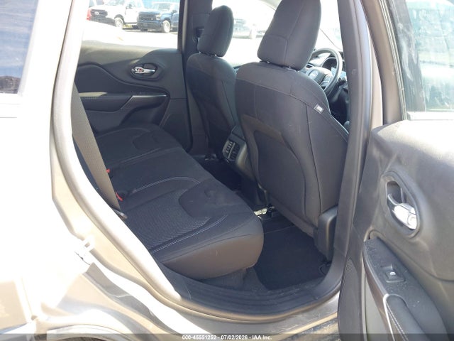Jeep Cherokee Latitude 4x4 2019 1C4PJMCB5KD440243 Image 8