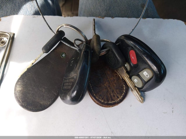 45551301 :رقم المزاد ، 1G4CW54K214202283 vin ، 2001 Buick Park Avenue مزاد بيع
