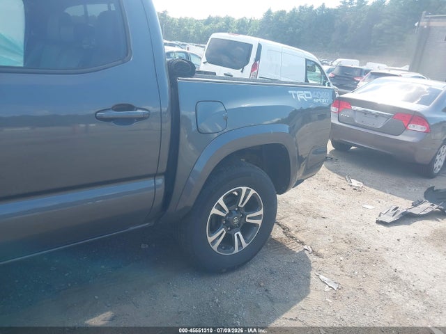 3TMCZ5AN8JM167716 Toyota Tacoma Trd Sport
