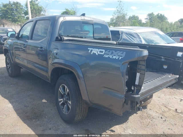 3TMCZ5AN8JM167716 Toyota Tacoma Trd Sport