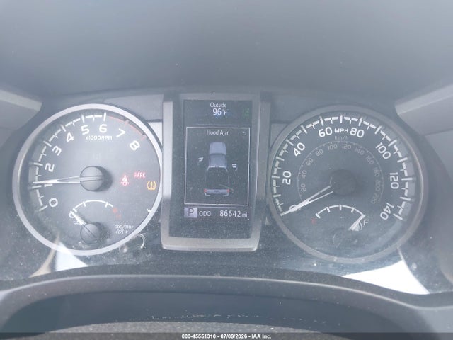 3TMCZ5AN8JM167716 Toyota Tacoma Trd Sport