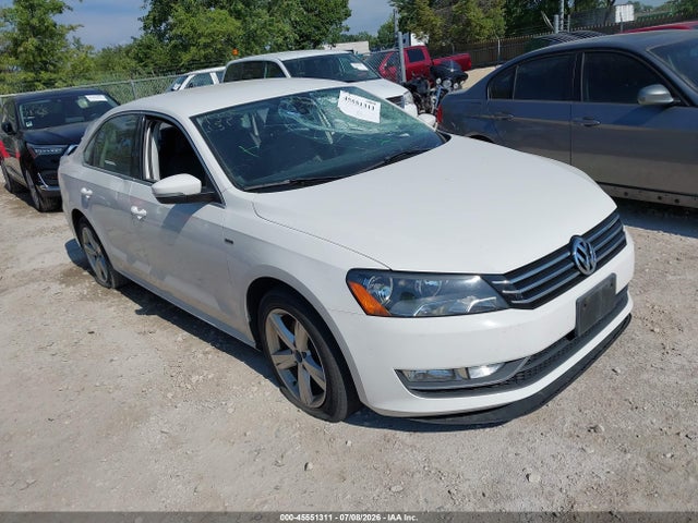 2015 Volkswagen Passat 1.8t Limited Edition მანქანა იყიდება აუქციონზე, vin: 1VWAS7A38FC111254, აუქციონის ნომერი: 45551311