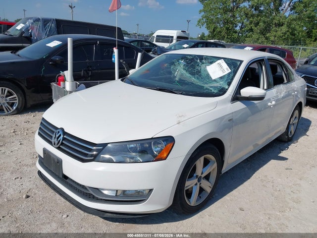 2015 Volkswagen Passat 1.8t Limited Edition მანქანა იყიდება აუქციონზე, vin: 1VWAS7A38FC111254, აუქციონის ნომერი: 45551311